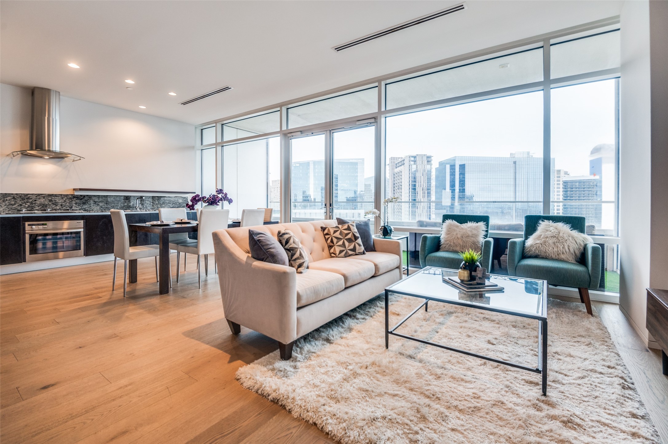 2430 Victory Park Lane Dallas TX 75219