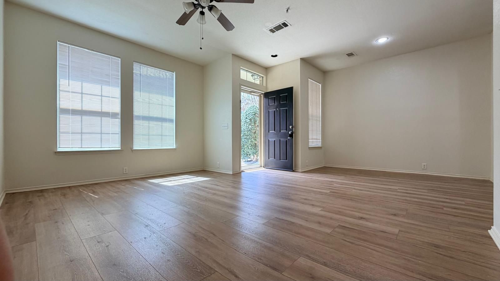 2205 Stoneleigh Place Mckinney TX 75071