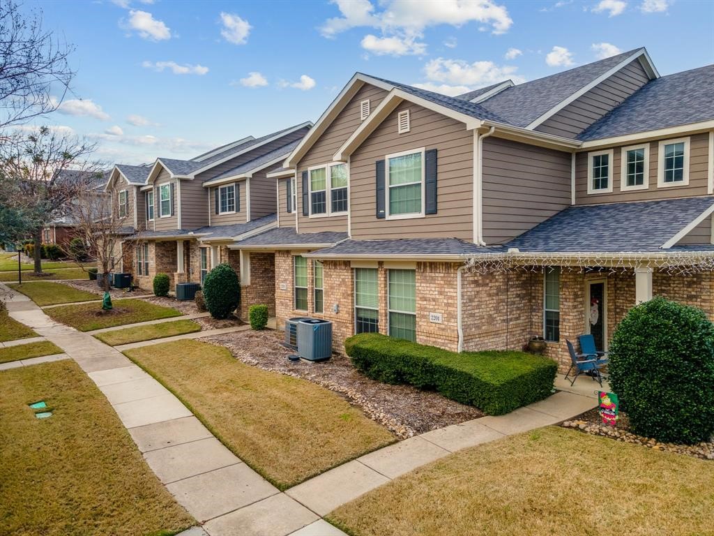 2205 Stoneleigh Place Mckinney TX 75071