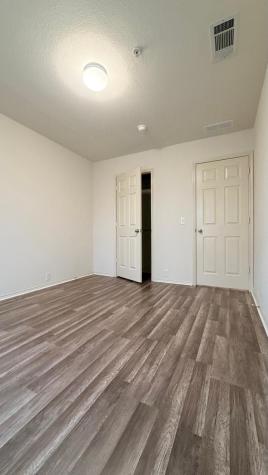 2205 Stoneleigh Place Mckinney TX 75071