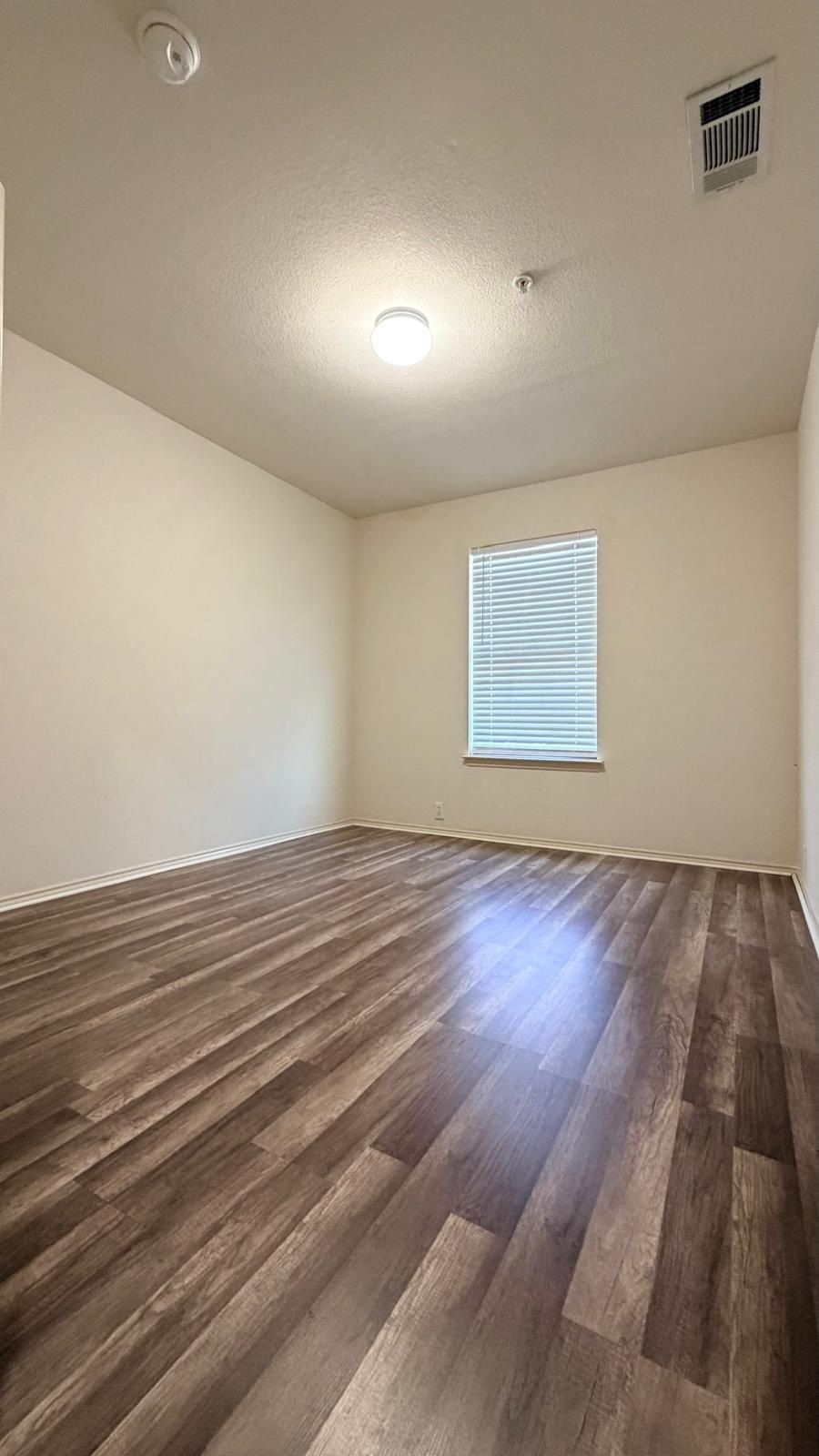 2205 Stoneleigh Place Mckinney TX 75071