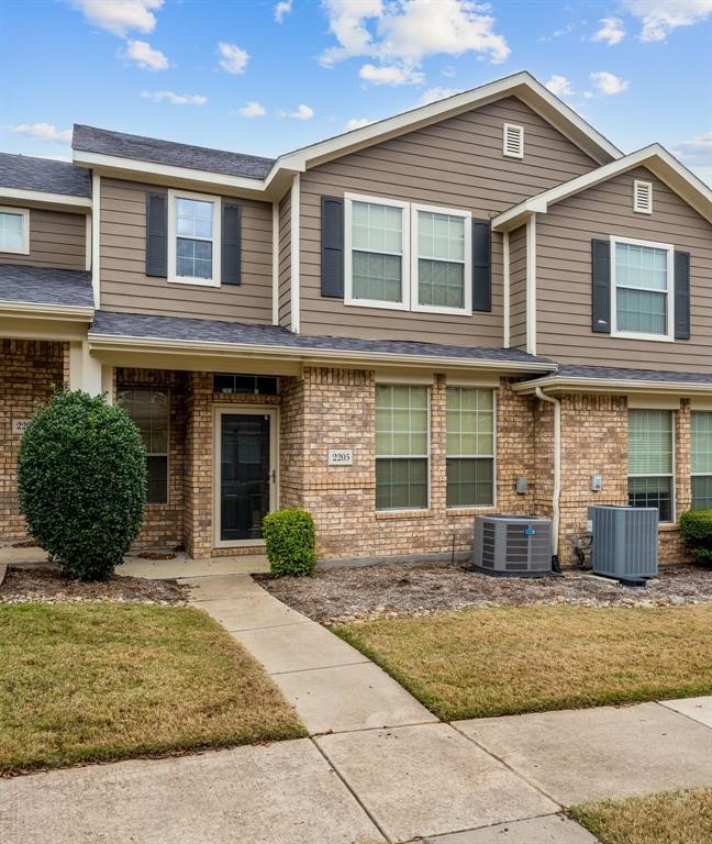 2205 Stoneleigh Place Mckinney TX 75071