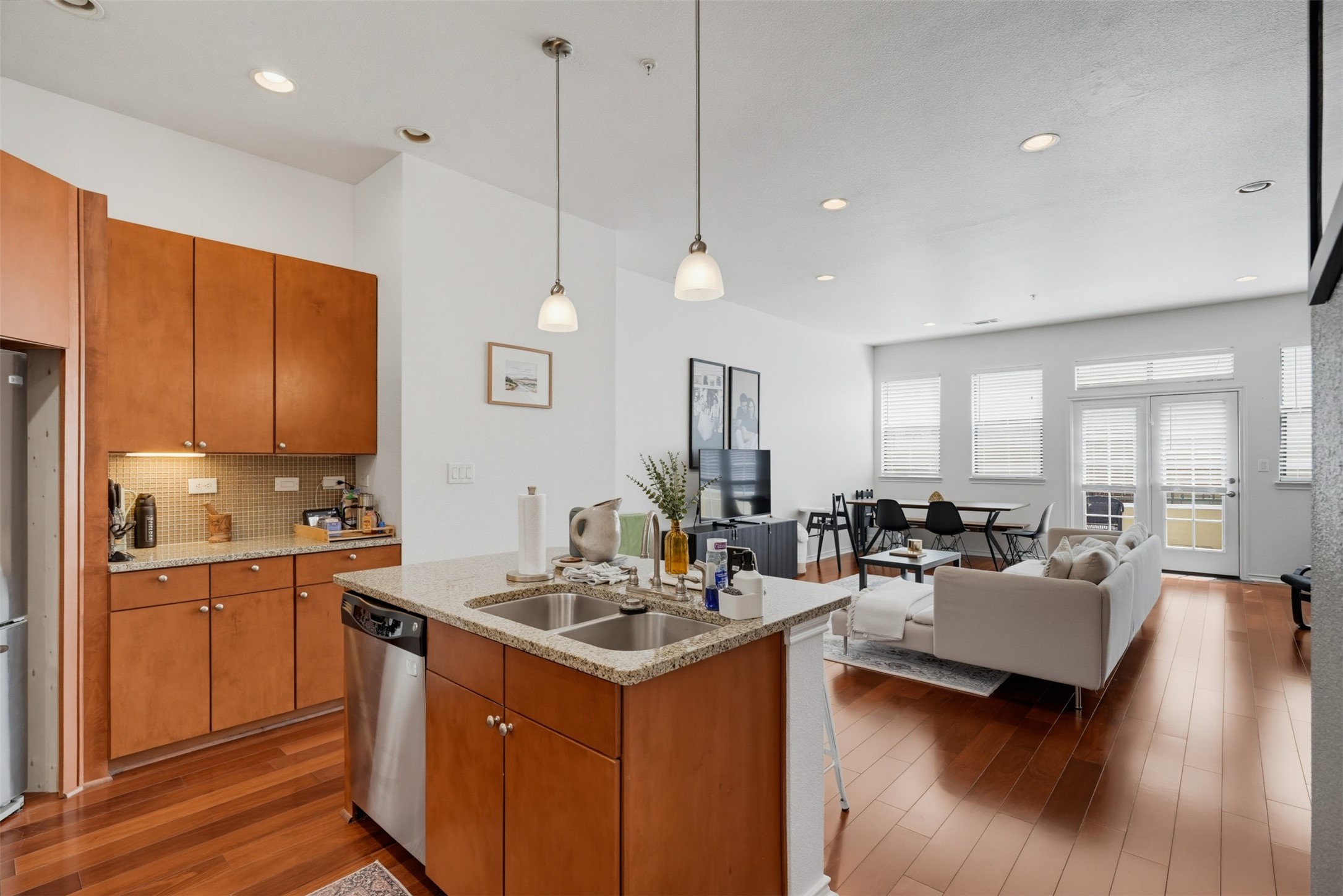 1201 Beaconsfield Lane Arlington TX 76011