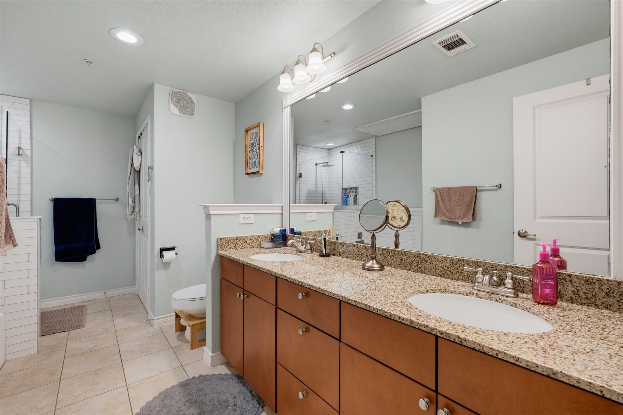 1201 Beaconsfield Lane Arlington TX 76011