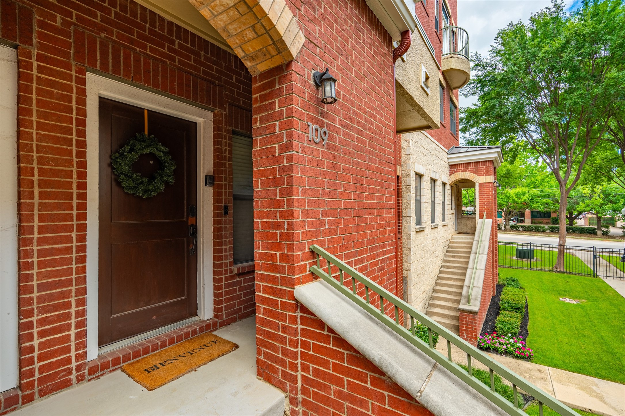 1201 Beaconsfield Lane Arlington TX 76011