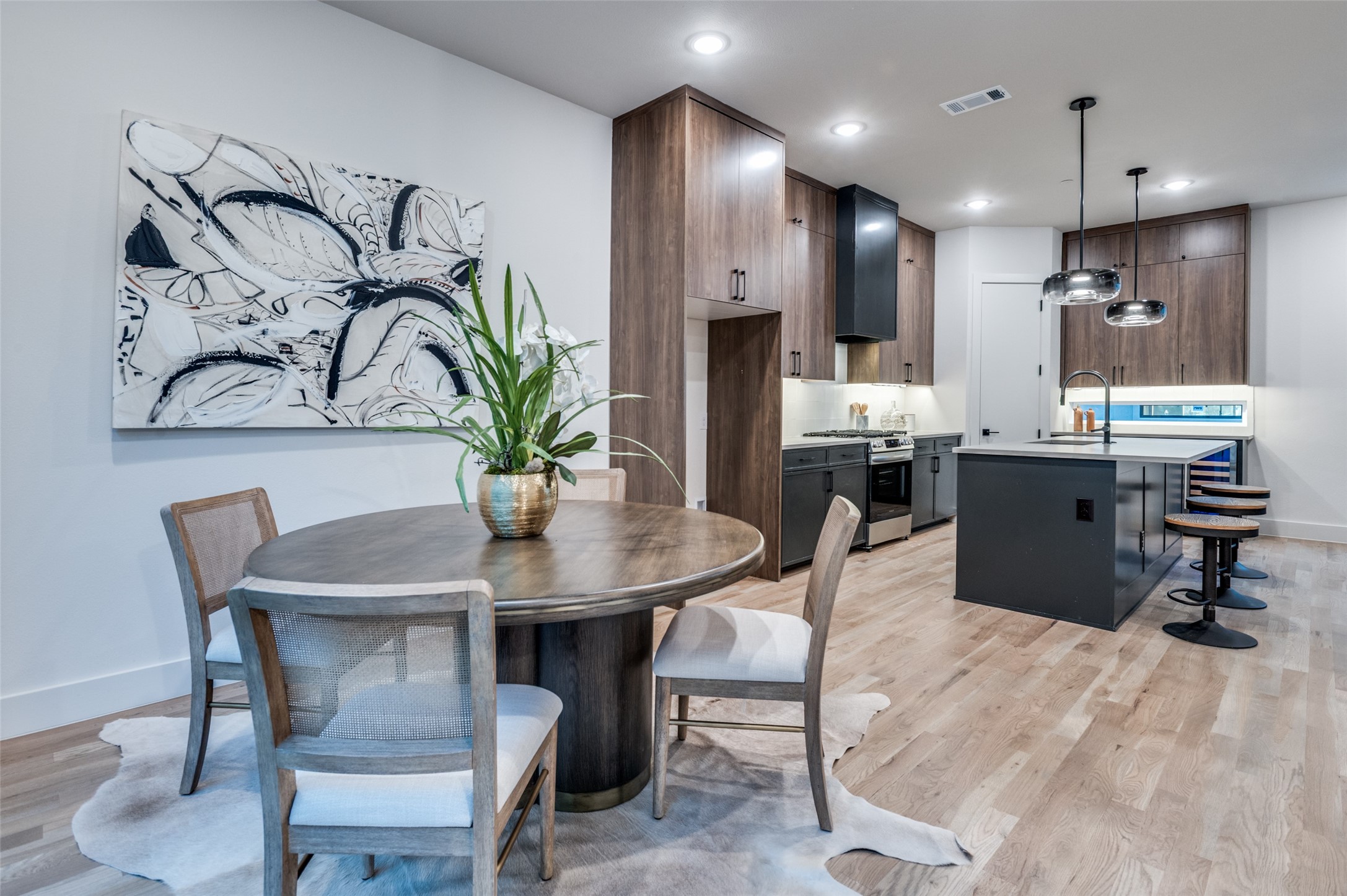 2906 Hawthorne Avenue Dallas TX 75219
