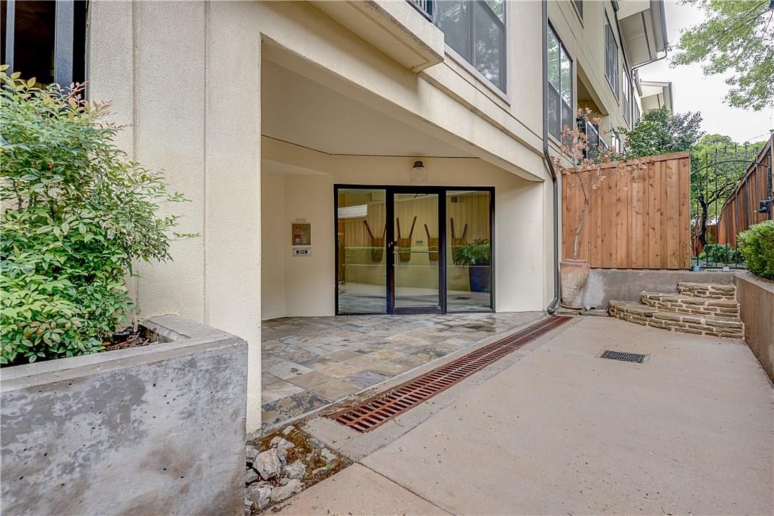 4122 Avondale Avenue Dallas TX 75219
