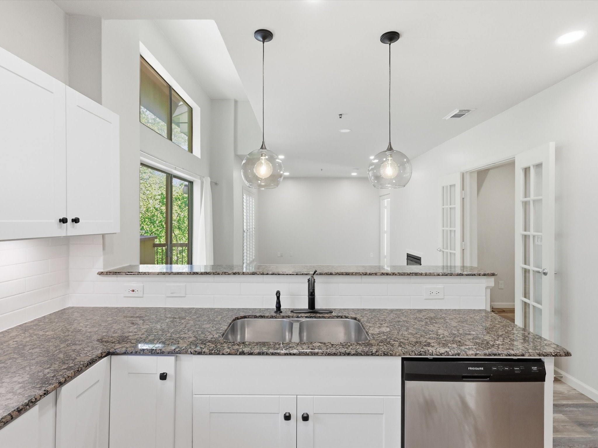 4122 Avondale Avenue Dallas TX 75219