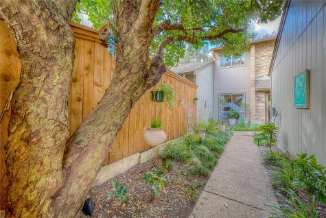 10603 Hillpoint Drive Dallas TX 75238