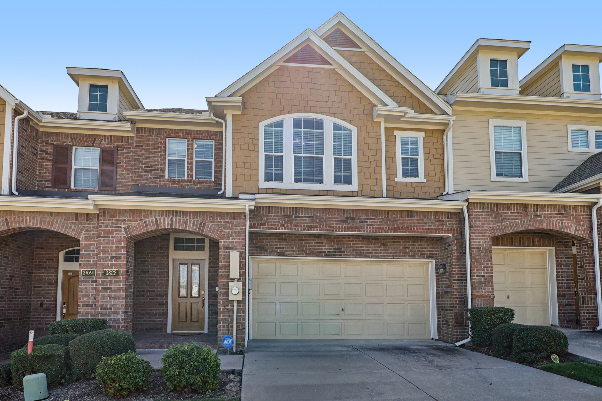 3828 Vienna Street Irving TX 75038