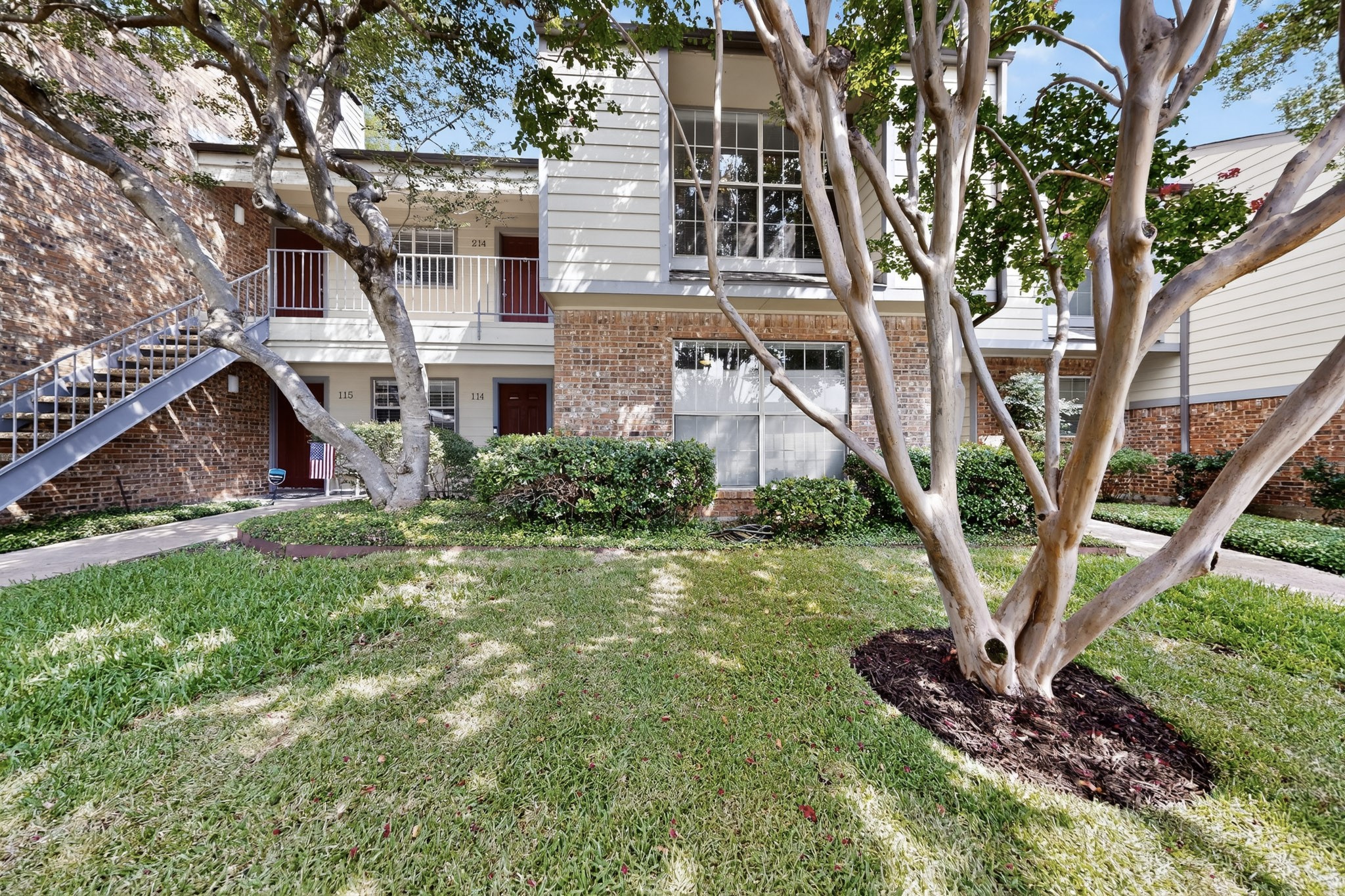 2535 Wedglea Drive Dallas TX 75211