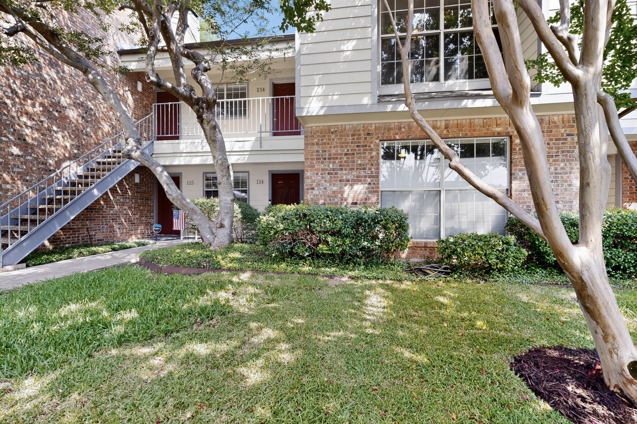 2535 Wedglea Drive Dallas TX 75211