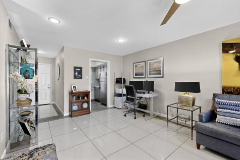 2535 Wedglea Drive Dallas TX 75211