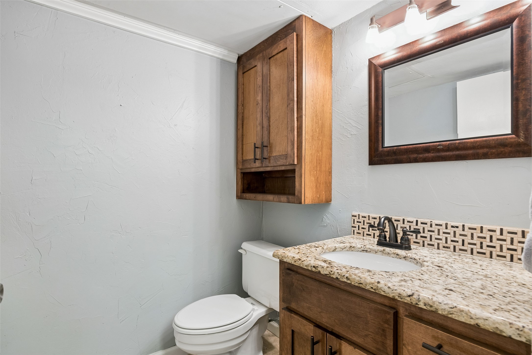 18240 Midway Road Dallas TX 75287