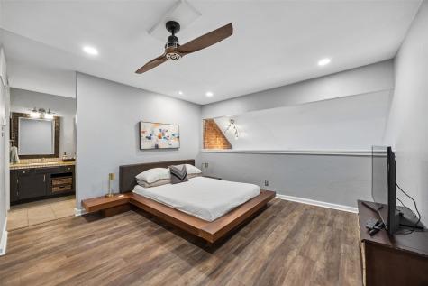 18240 Midway Road Dallas TX 75287
