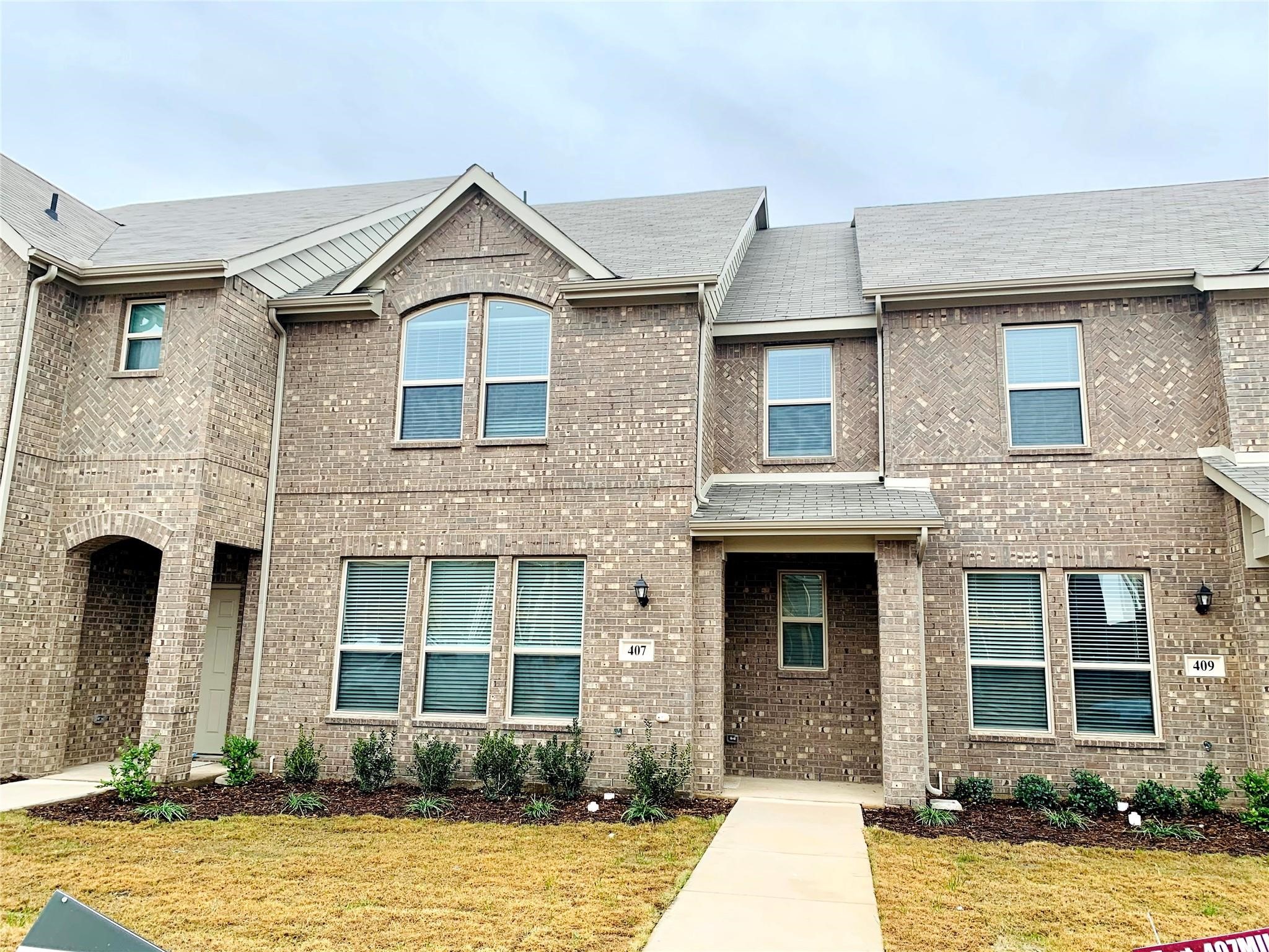 407 Milverton Drive Fort Worth TX 76036