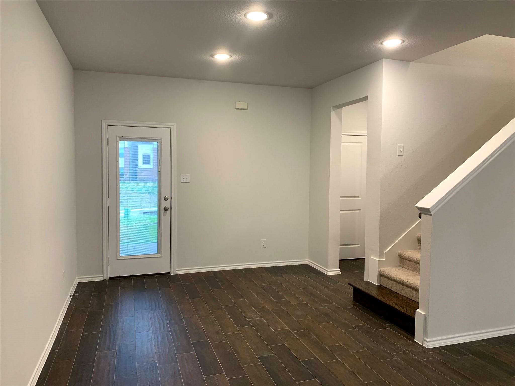 407 Milverton Drive Fort Worth TX 76036