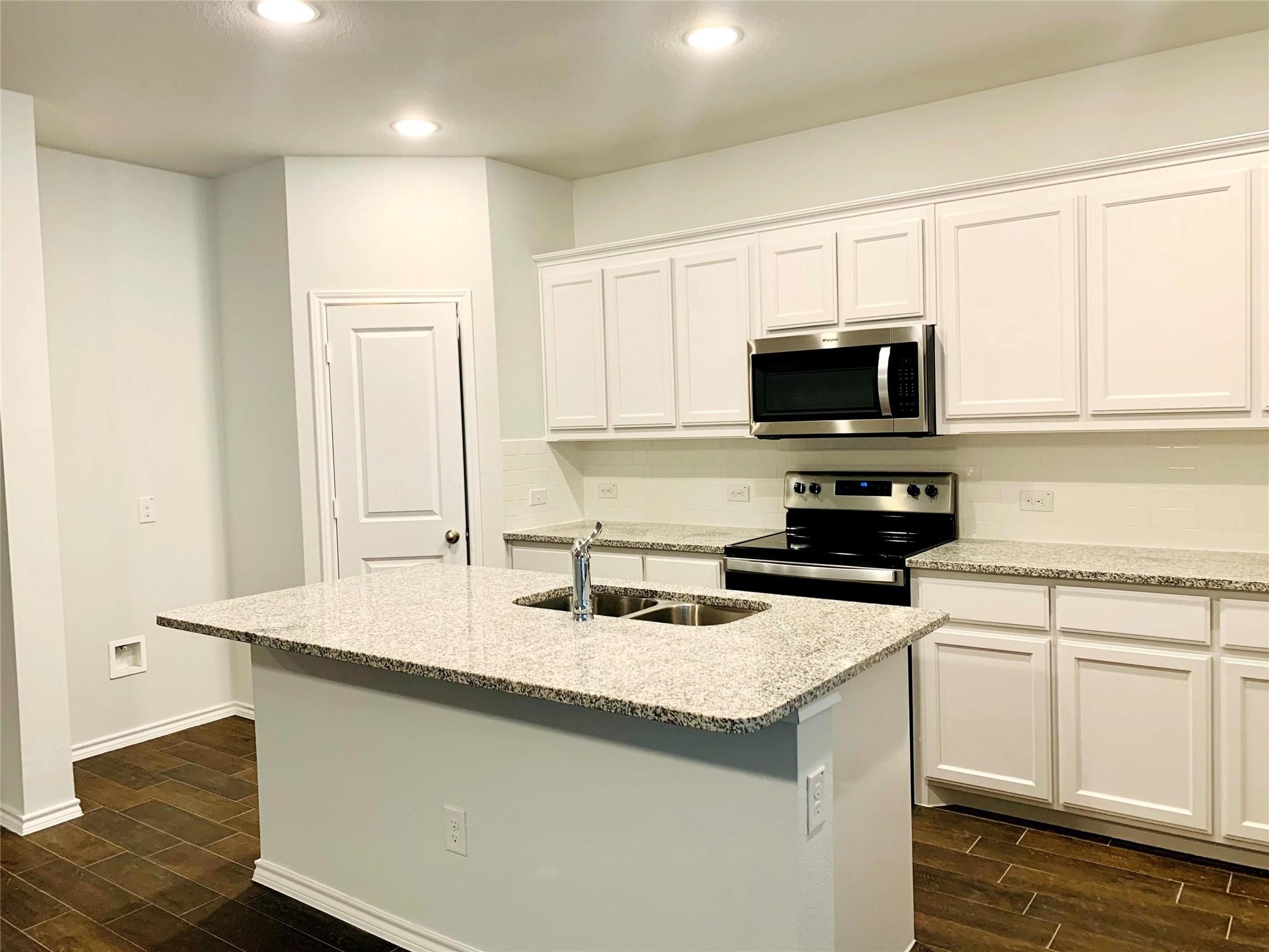 407 Milverton Drive Fort Worth TX 76036