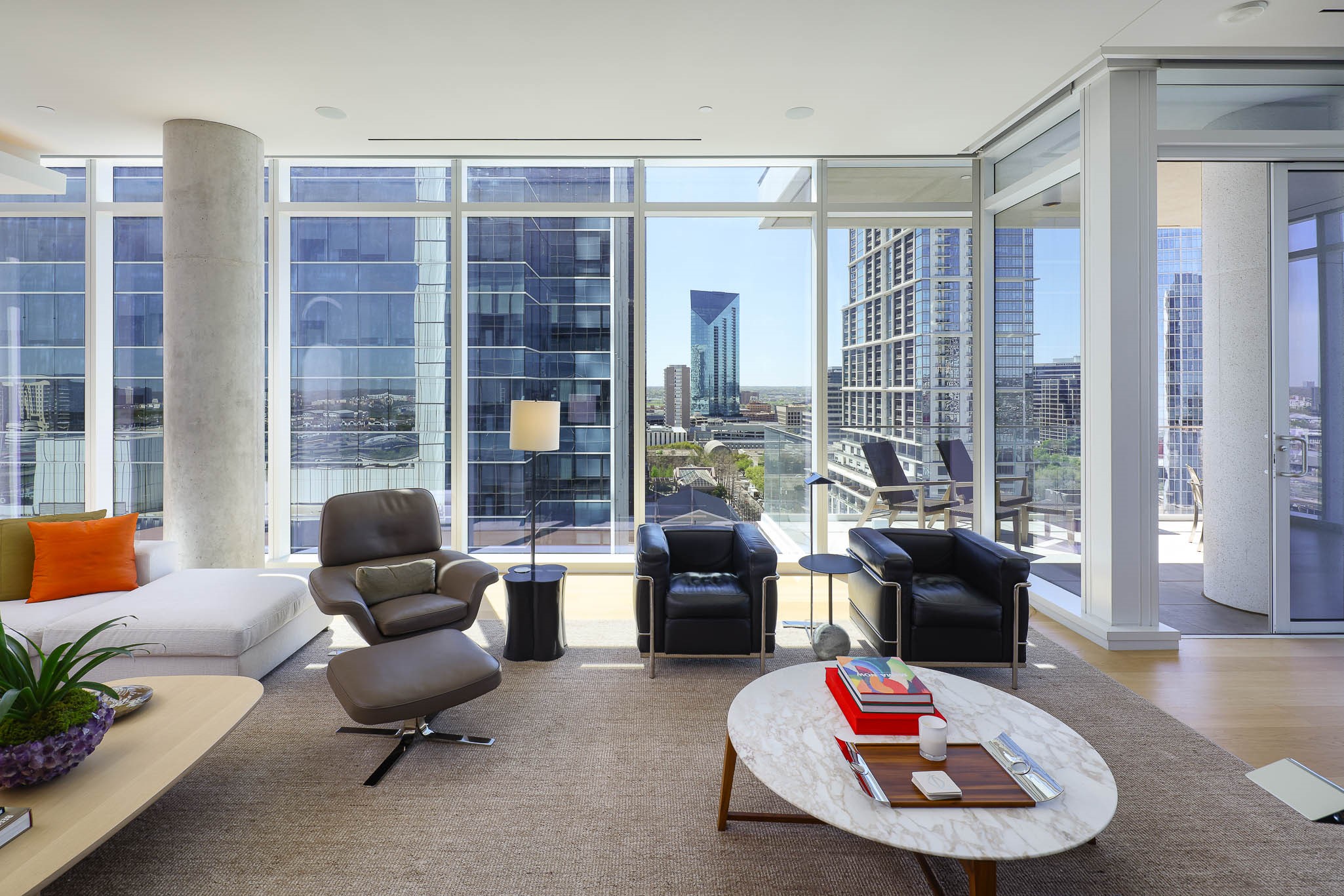 1747 Leonard Street Dallas TX 75201
