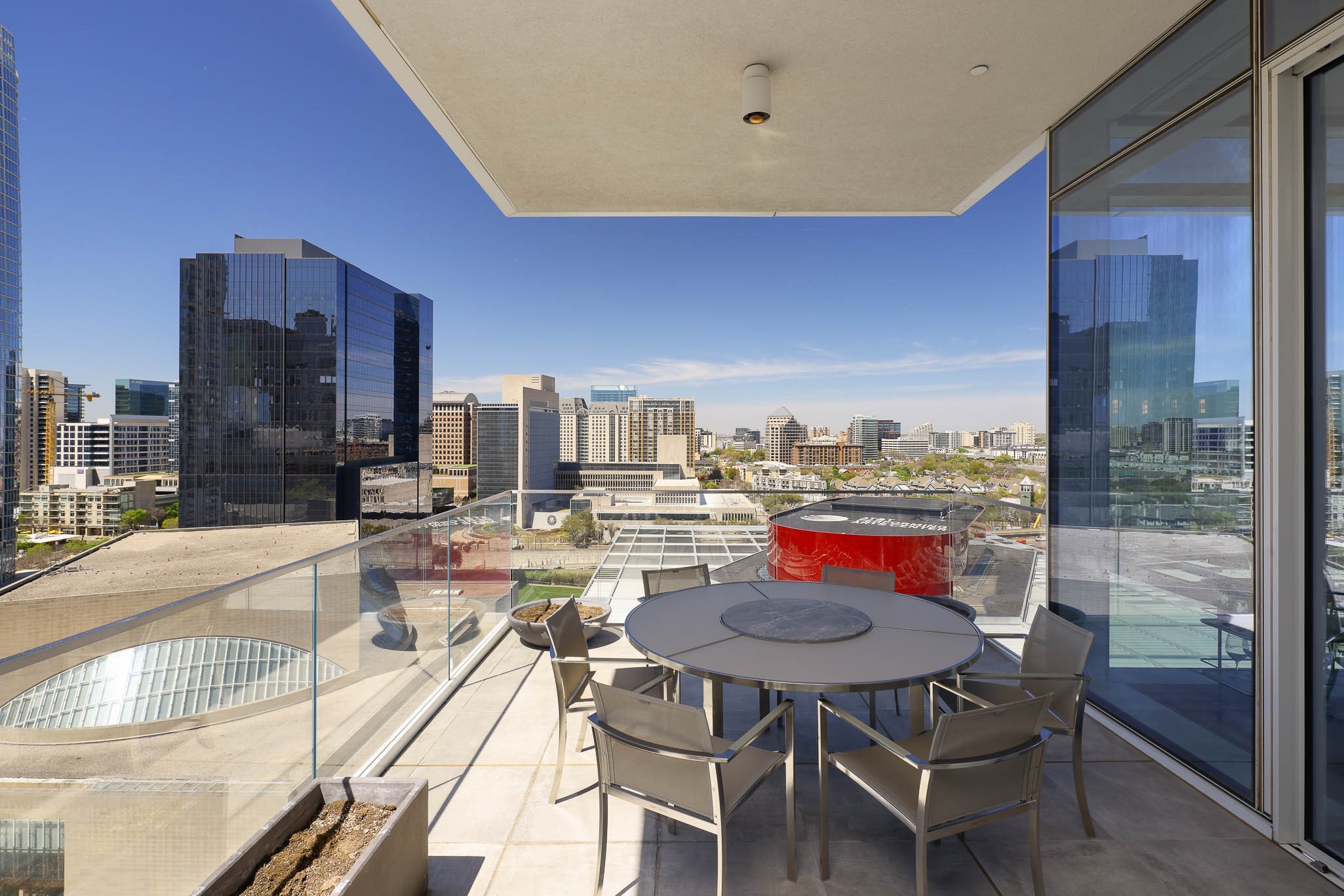 1747 Leonard Street Dallas TX 75201