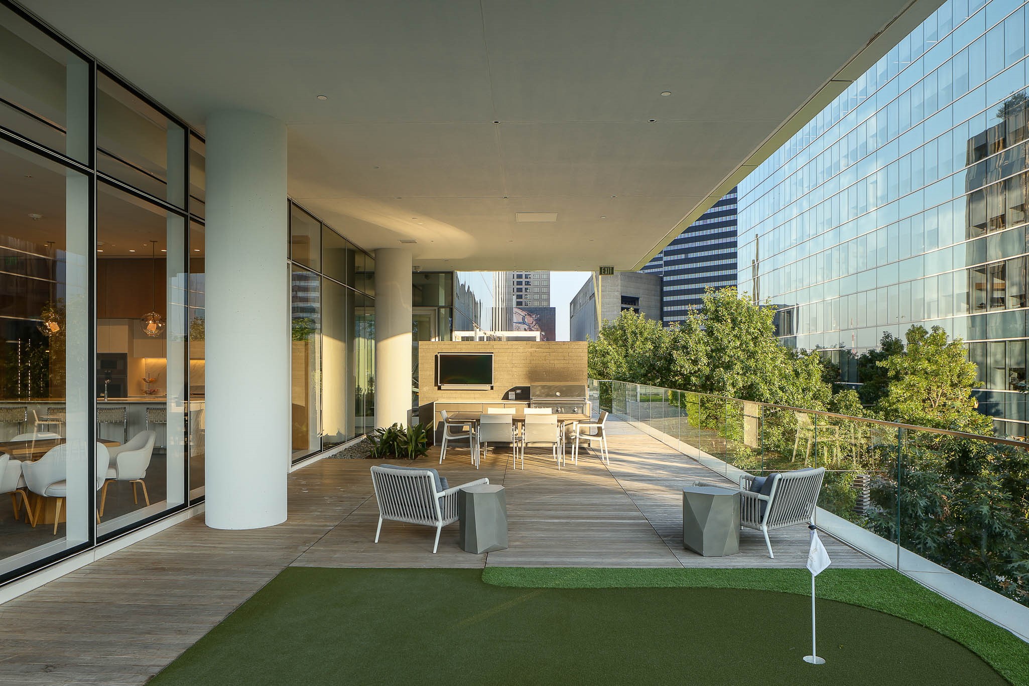 1747 Leonard Street Dallas TX 75201