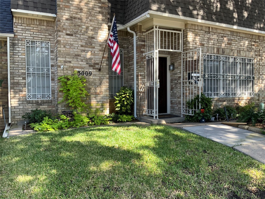 3009 Stonehenge Lane Carrollton TX 75006