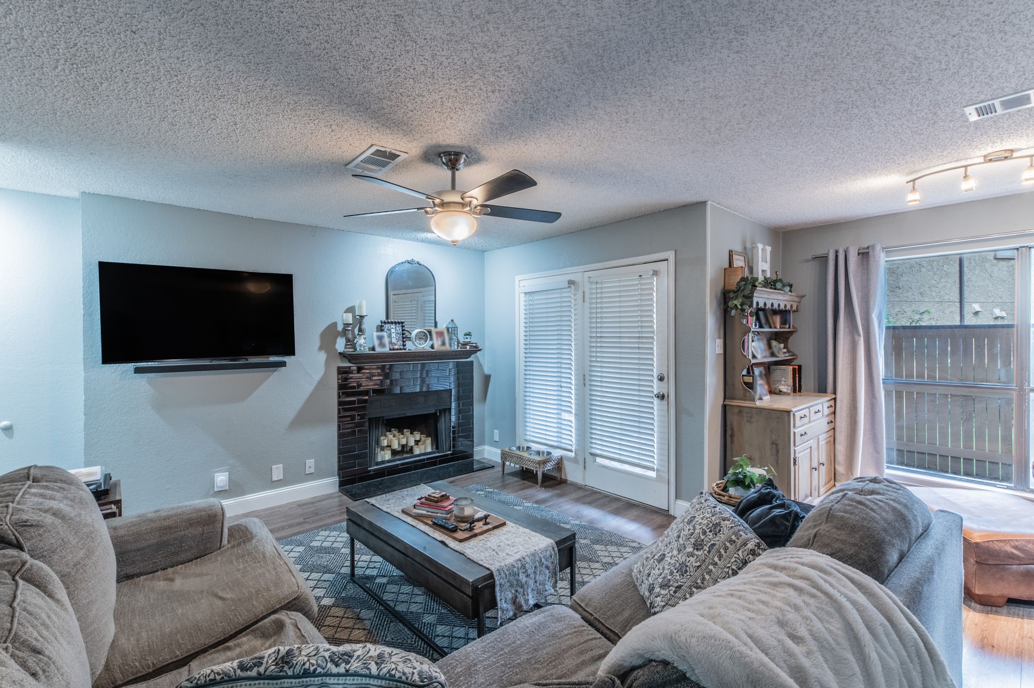 1901 Cloisters Drive Arlington TX 76011