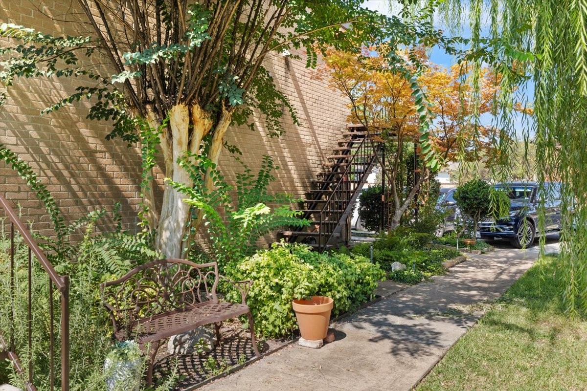 4100 Ridglea Country Club Drive Fort Worth TX 76126