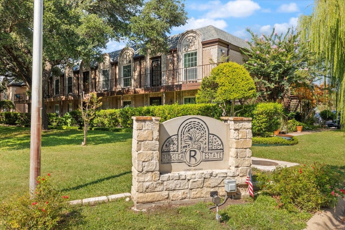 4100 Ridglea Country Club Drive Fort Worth TX 76126