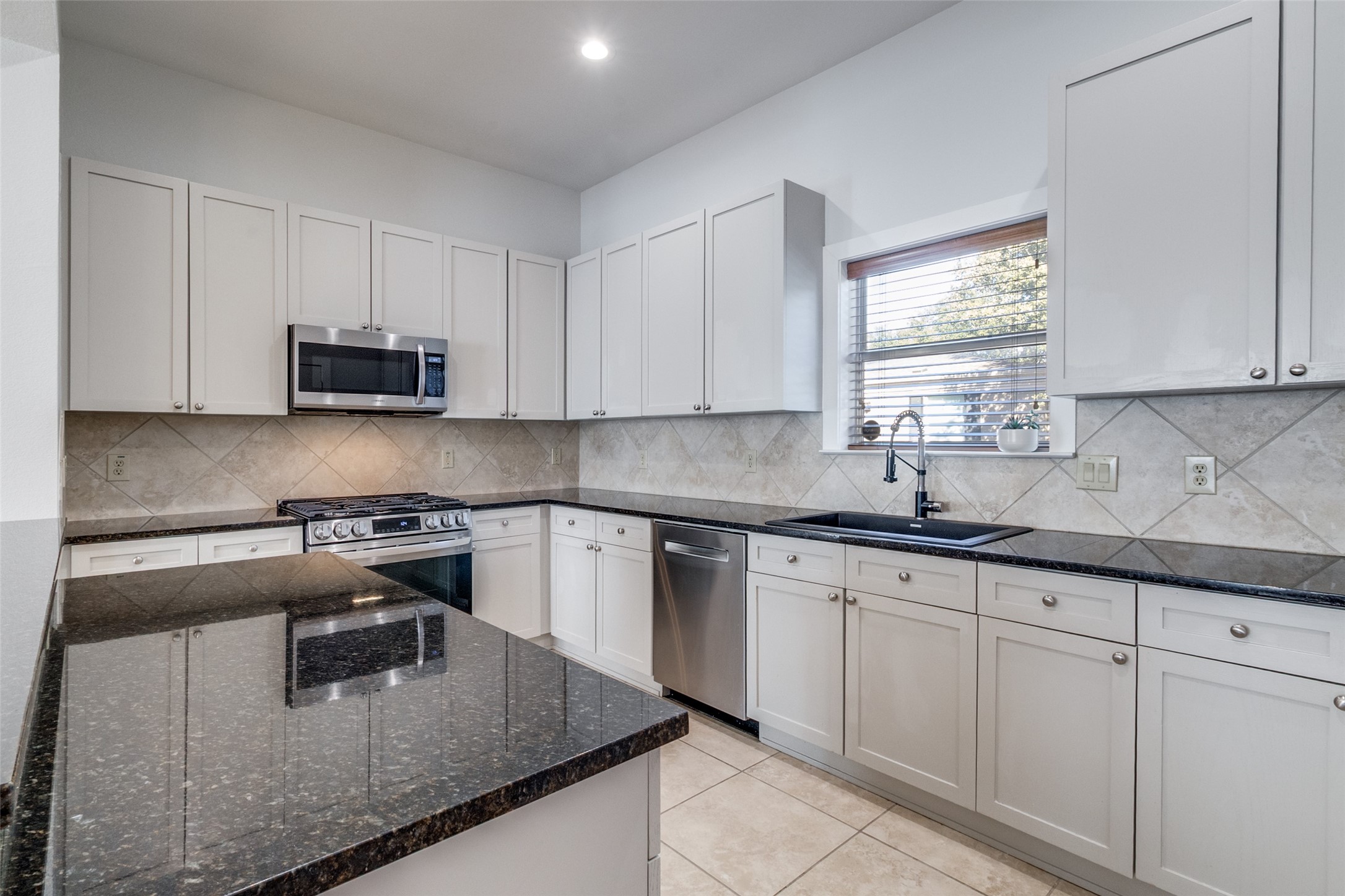 4830 Cedar Springs Road Dallas TX 75219