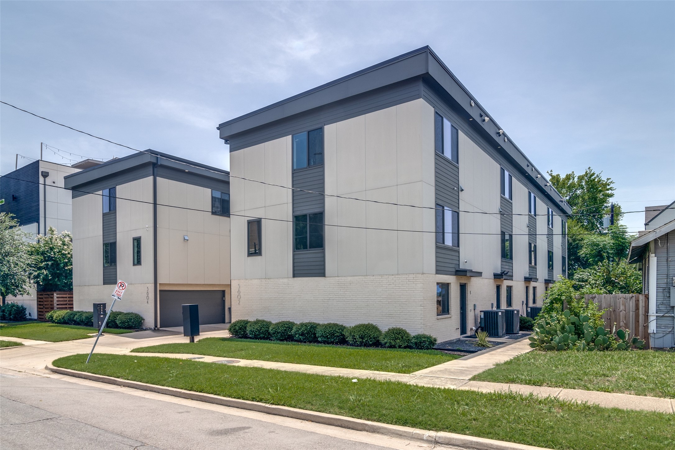 5602 Lindell Avenue Dallas TX 75206
