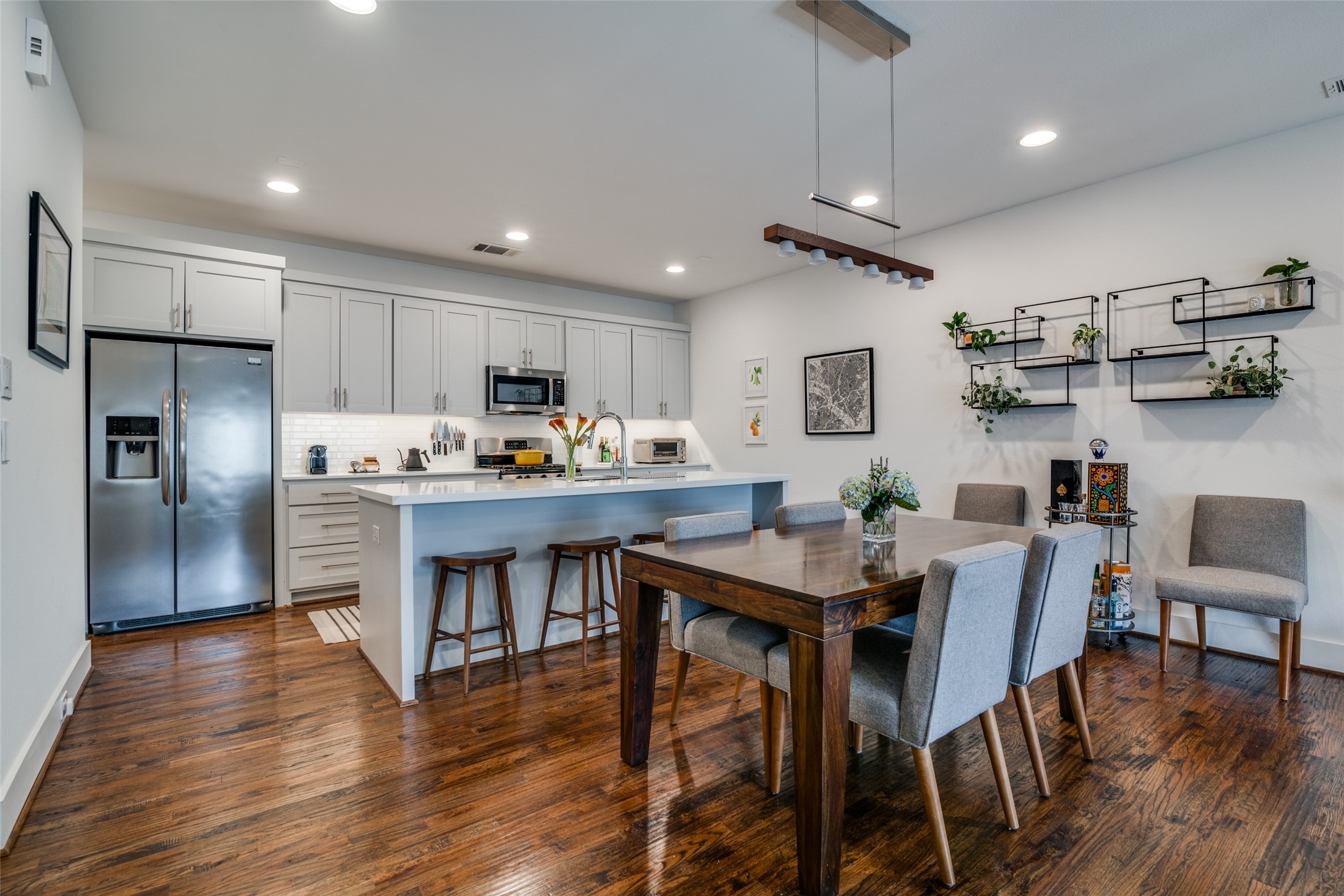 5602 Lindell Avenue Dallas TX 75206