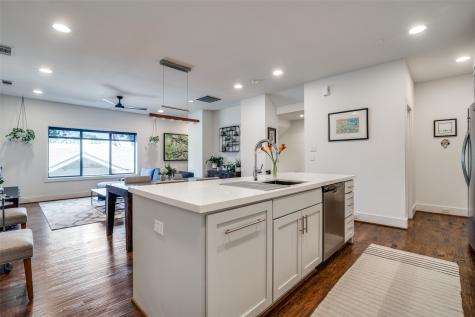 5602 Lindell Avenue Dallas TX 75206