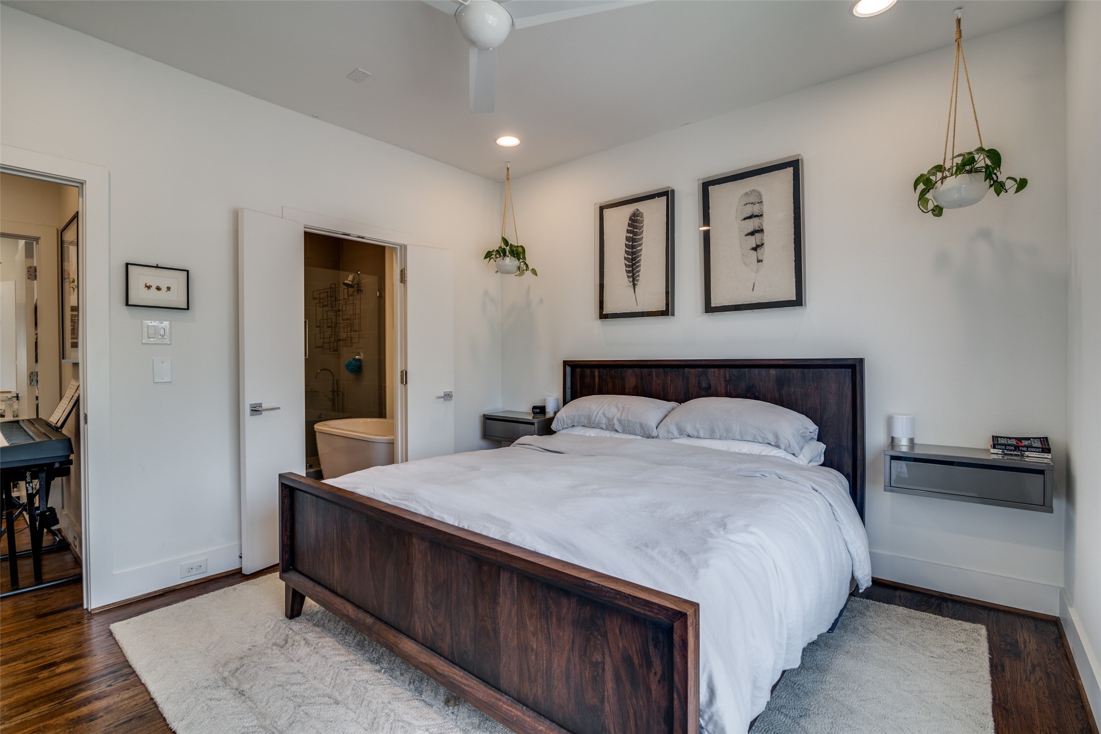 5602 Lindell Avenue Dallas TX 75206