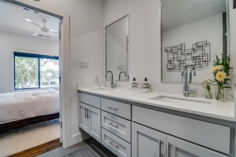 5602 Lindell Avenue Dallas TX 75206
