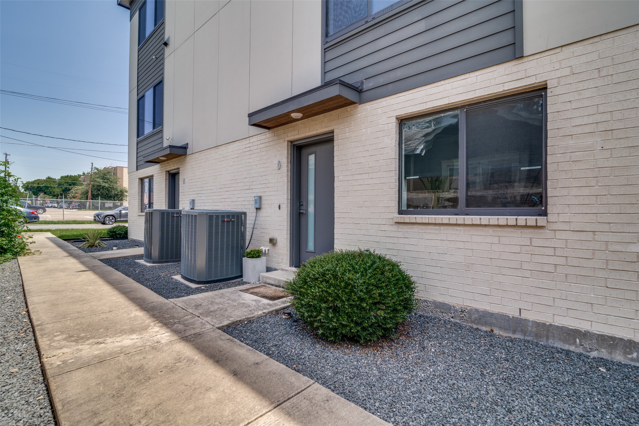 5602 Lindell Avenue Dallas TX 75206