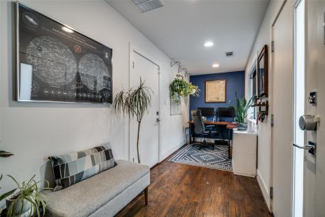 5602 Lindell Avenue Dallas TX 75206