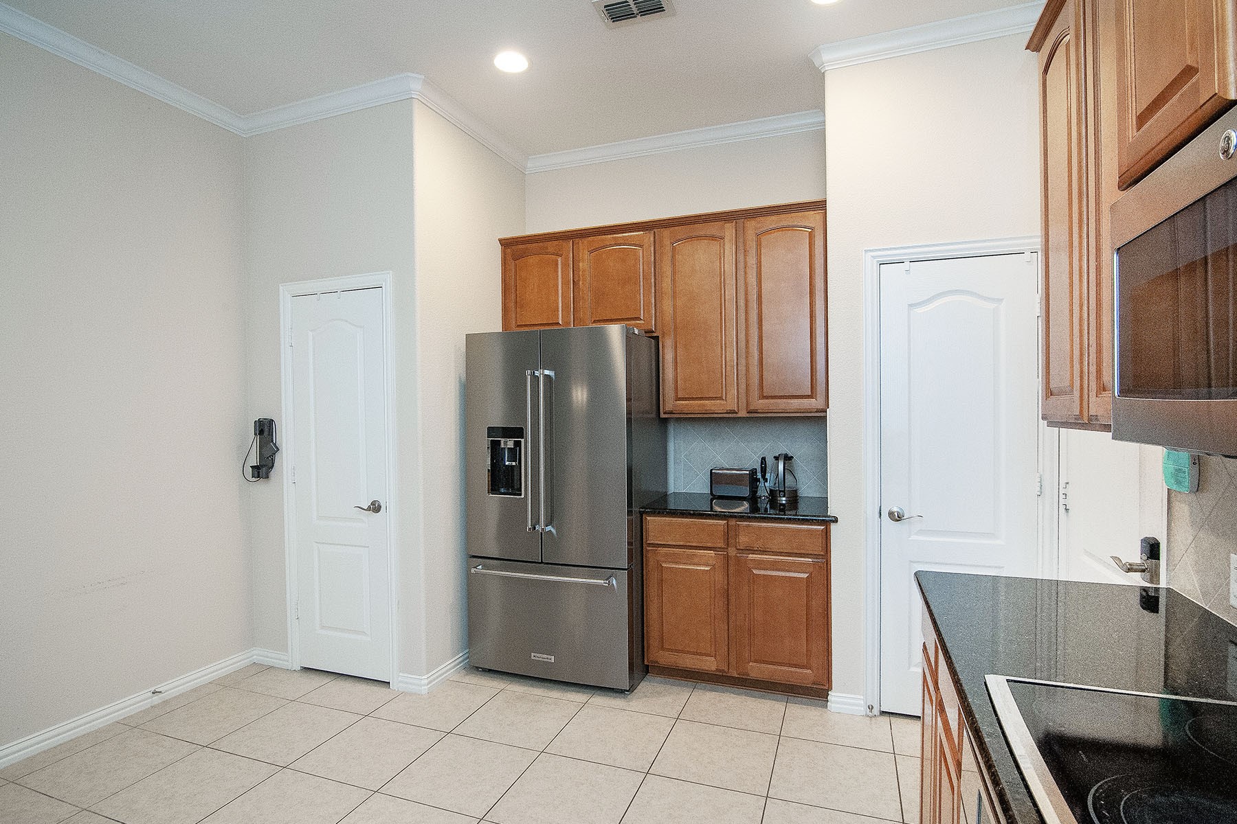 8624 Iron Horse Drive Irving TX 75063