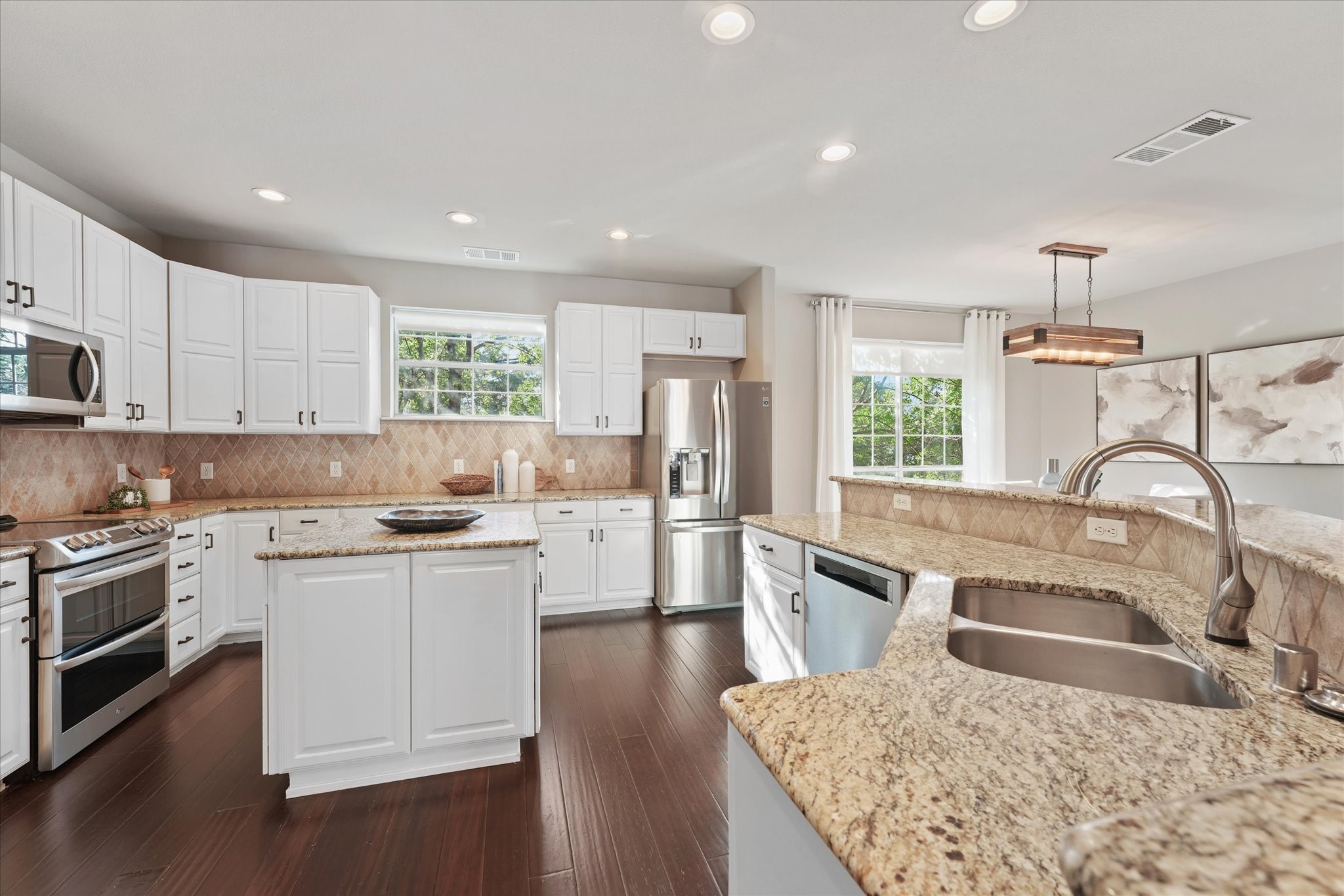 4007 Brownstone Court Dallas TX 75204
