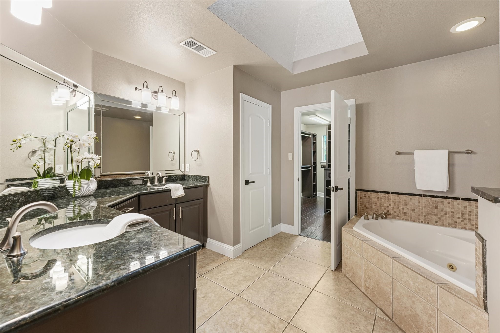 4007 Brownstone Court Dallas TX 75204