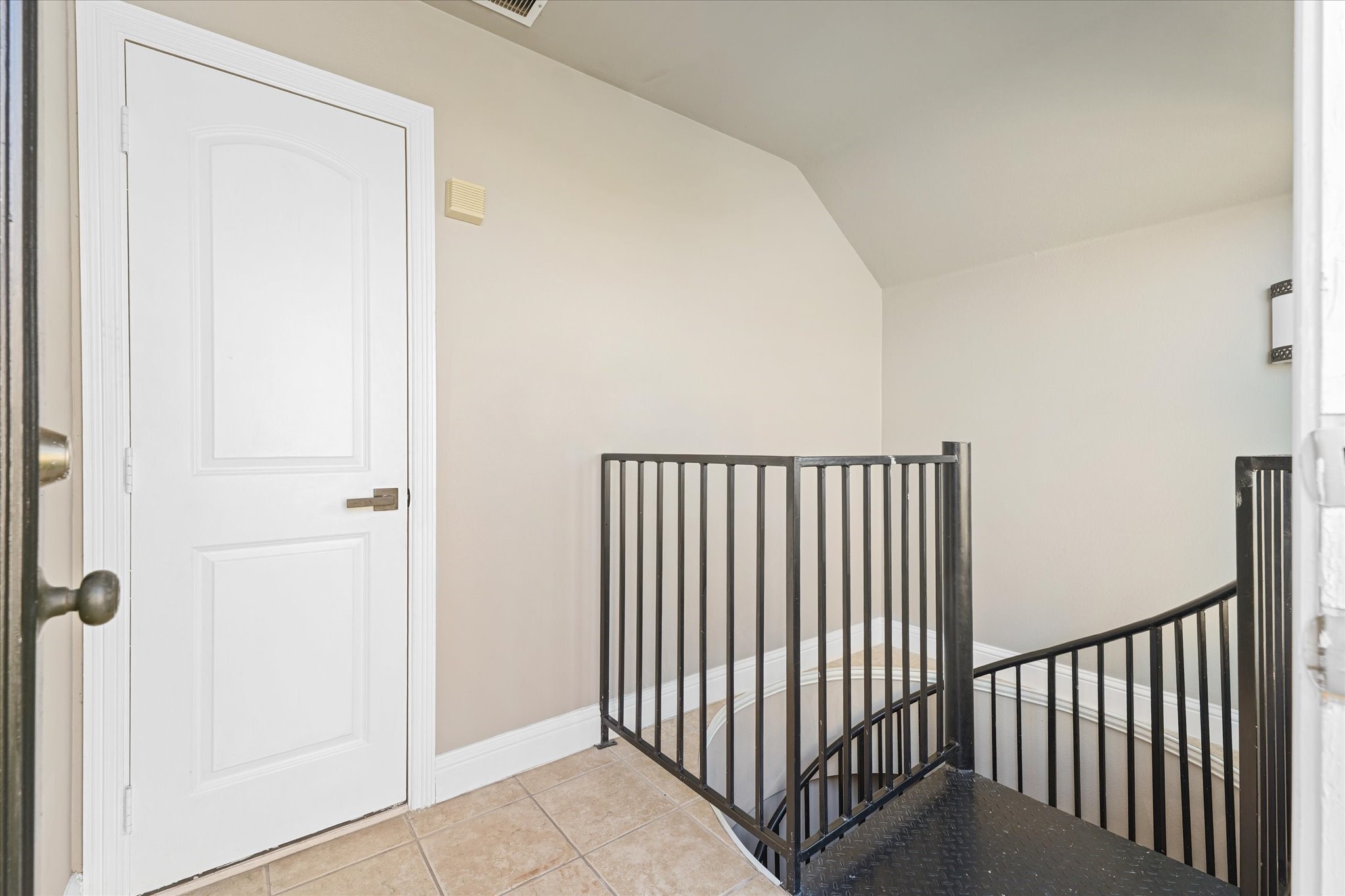 4007 Brownstone Court Dallas TX 75204