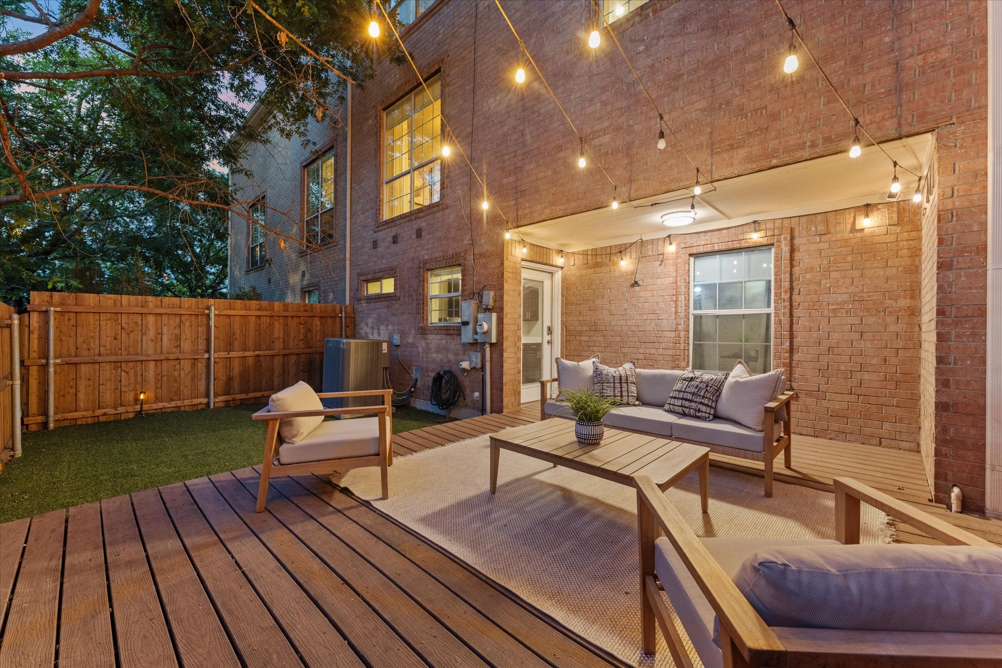 4007 Brownstone Court Dallas TX 75204