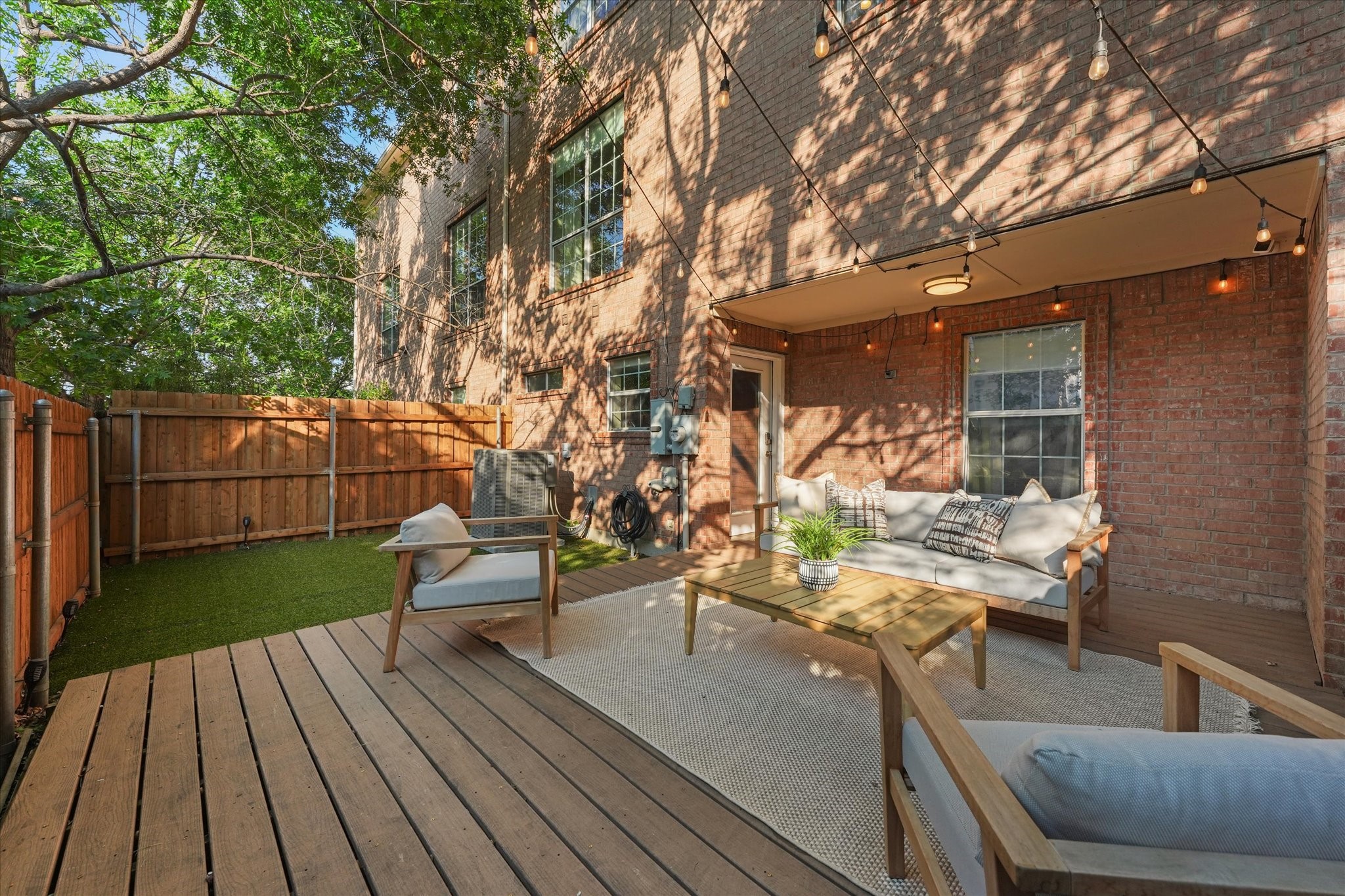 4007 Brownstone Court Dallas TX 75204