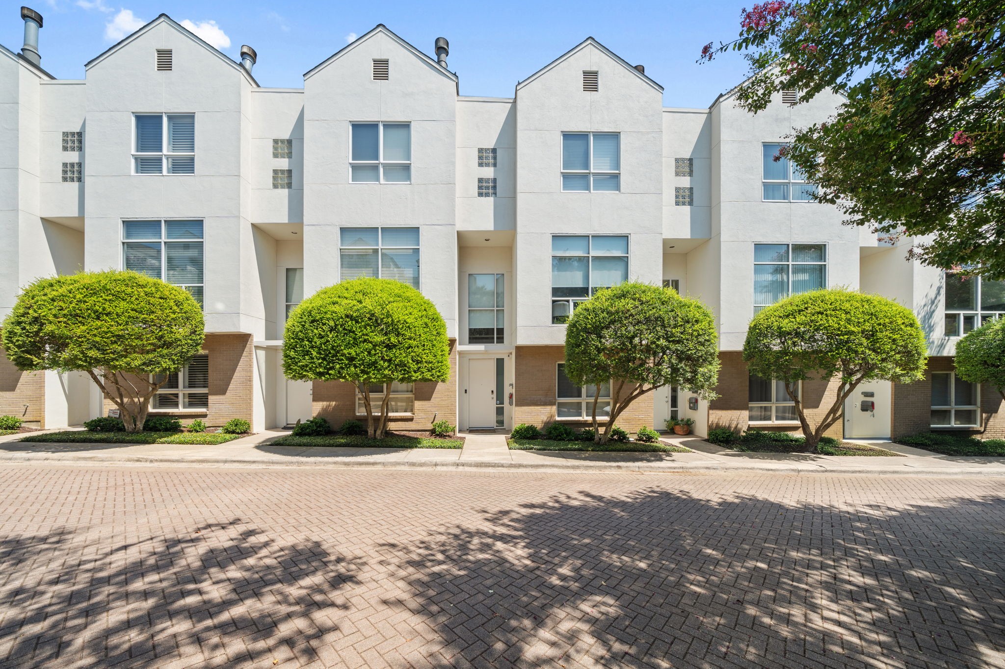 4060 Travis Street Dallas TX 75204