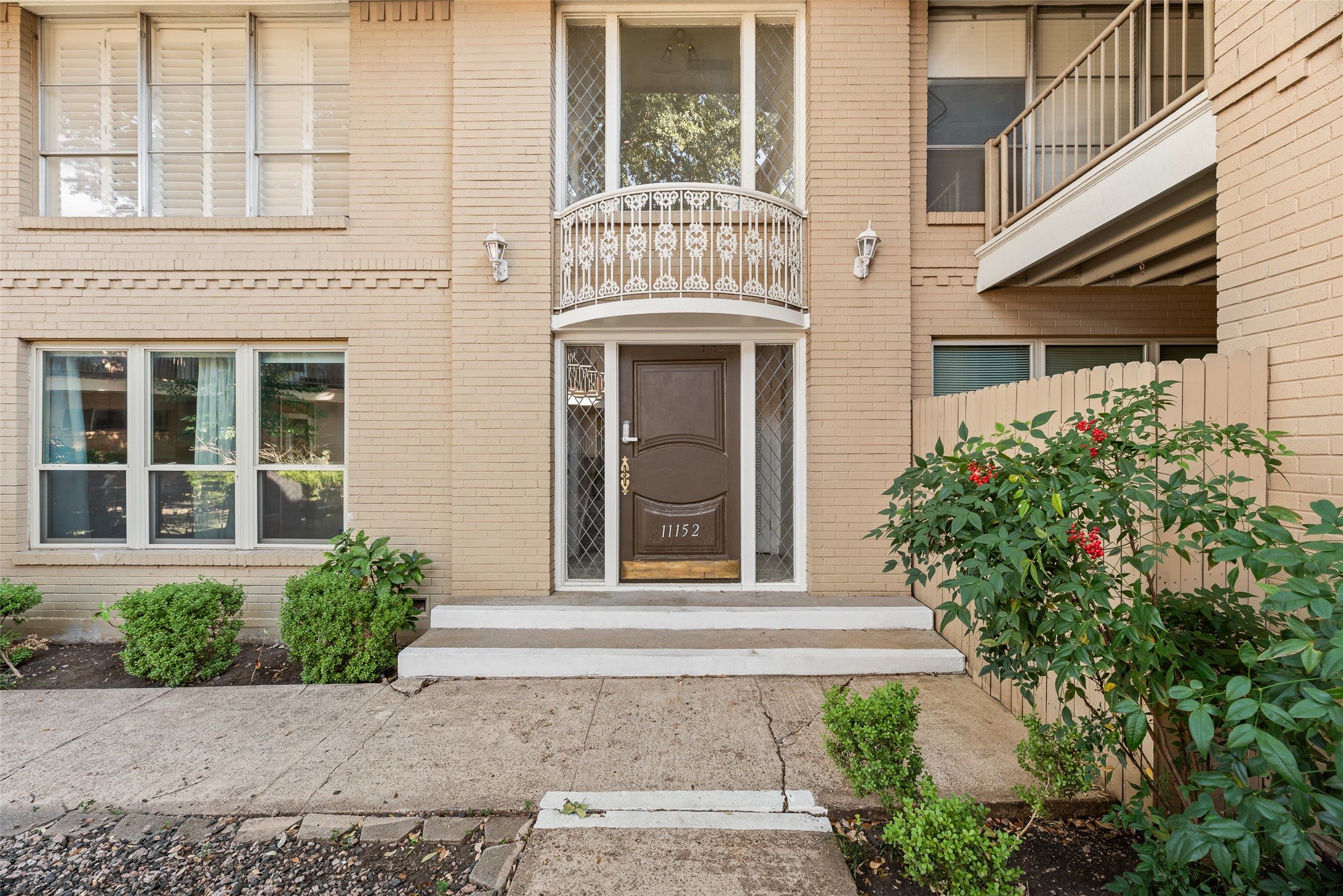 11152 Valleydale Drive Dallas TX 75230