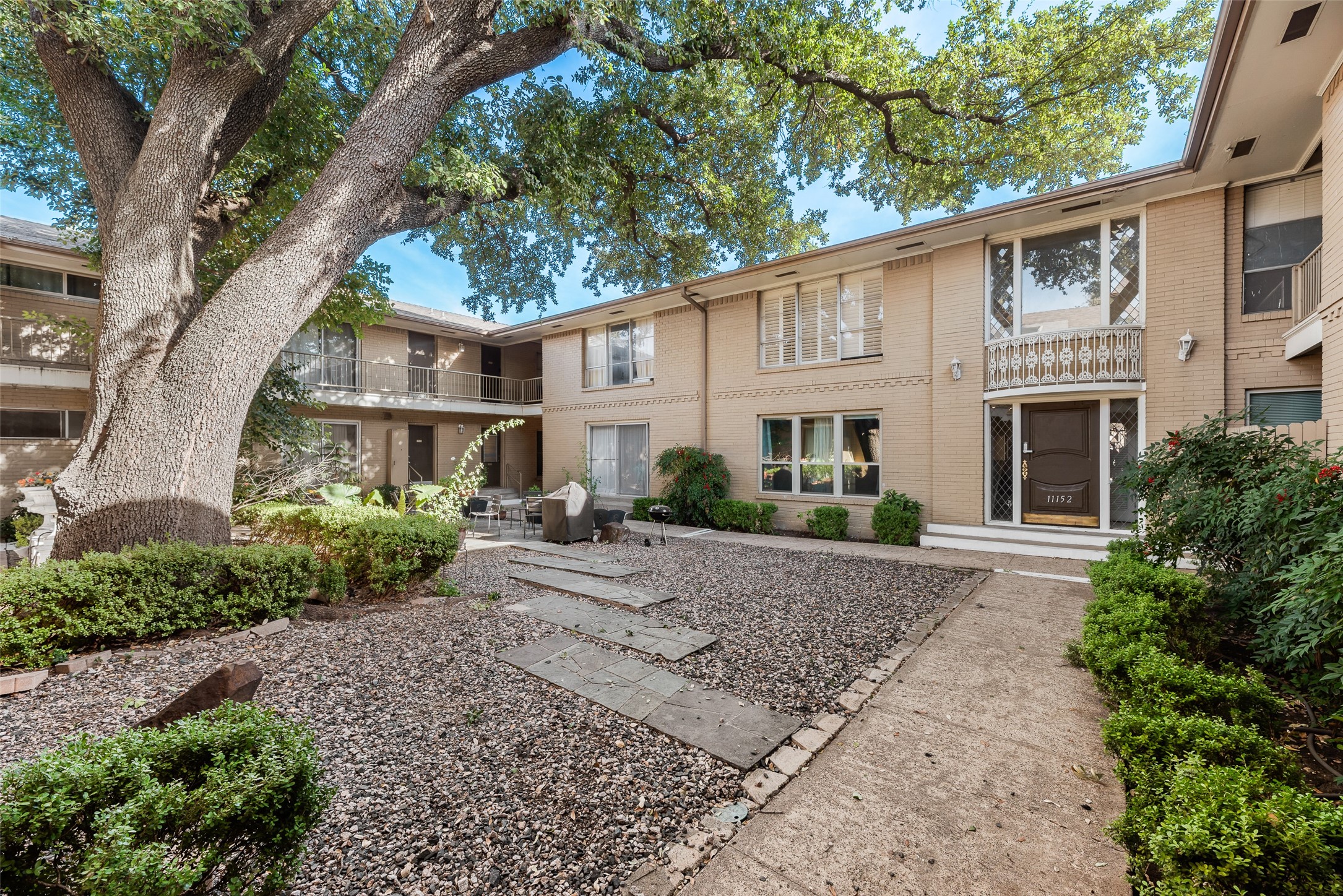 11152 Valleydale Drive Dallas TX 75230