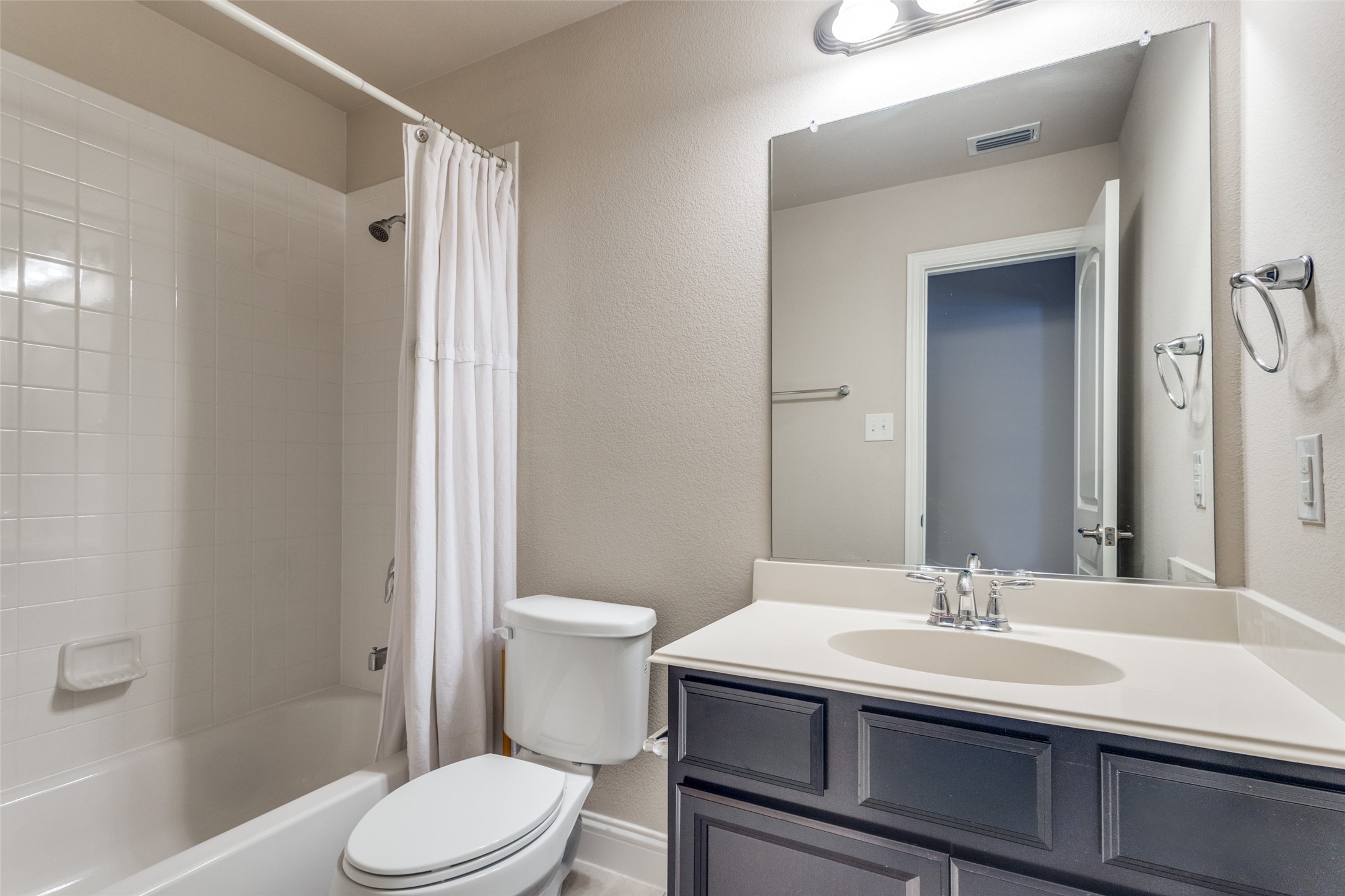 416 Hunt Drive Lewisville TX 75067