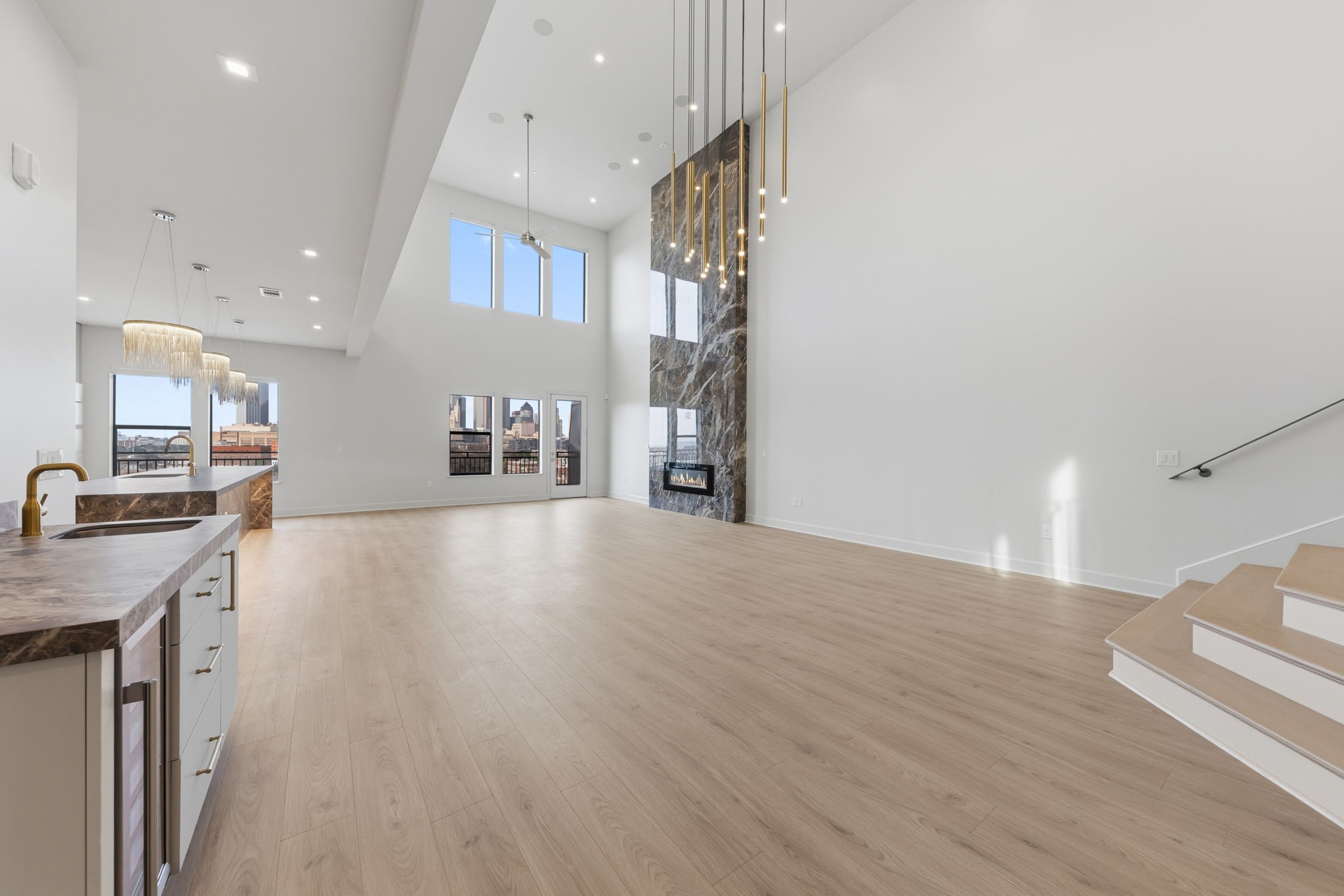 1900 S Ervay Street Dallas TX 75215