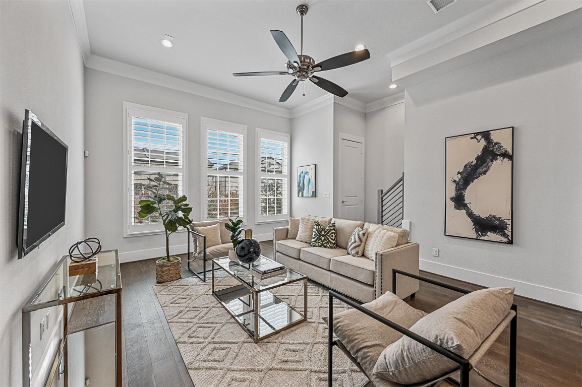 14951 Oak Street Addison TX 75001