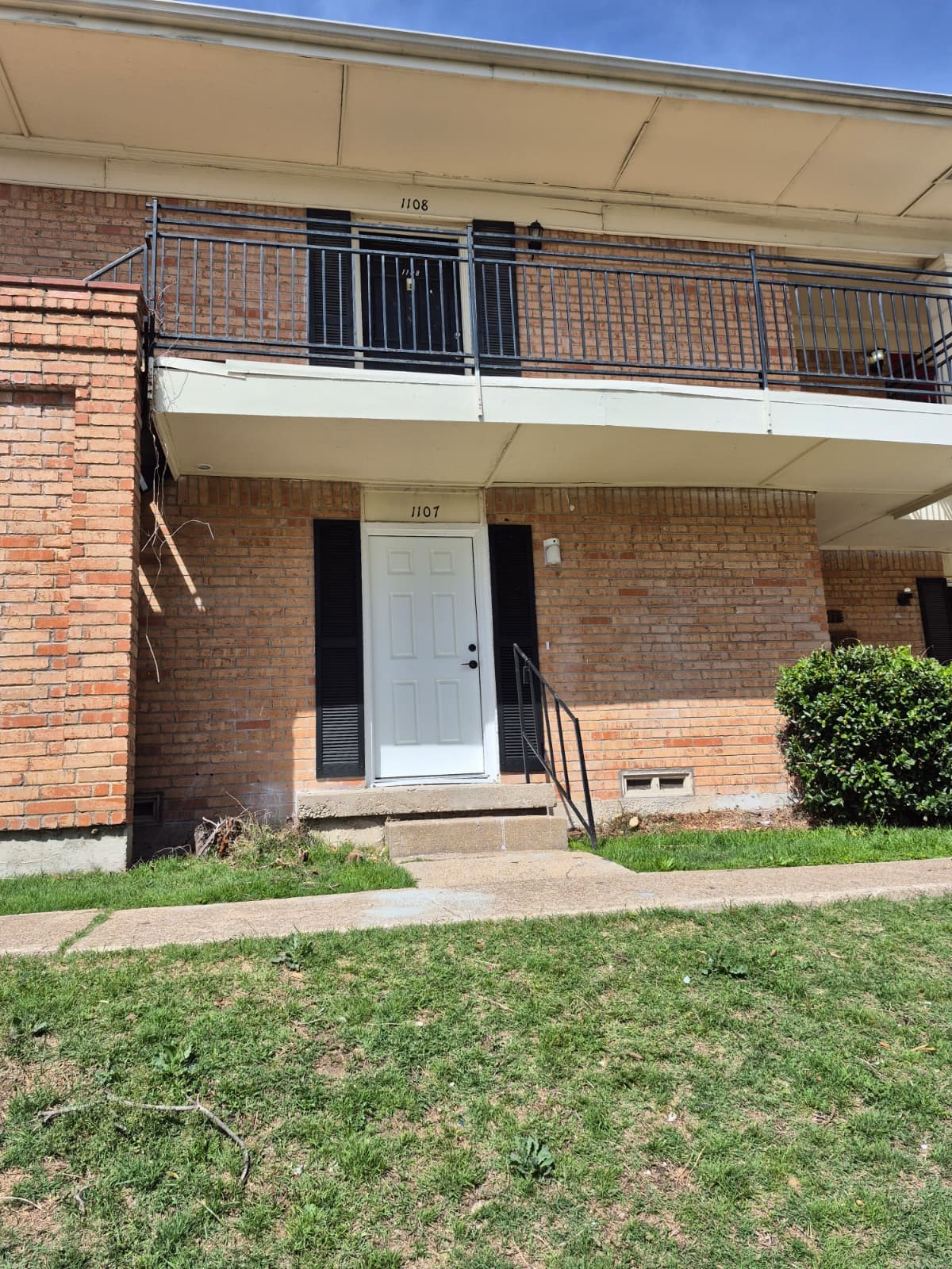 5057 Ridglea Lane Fort Worth TX 76116